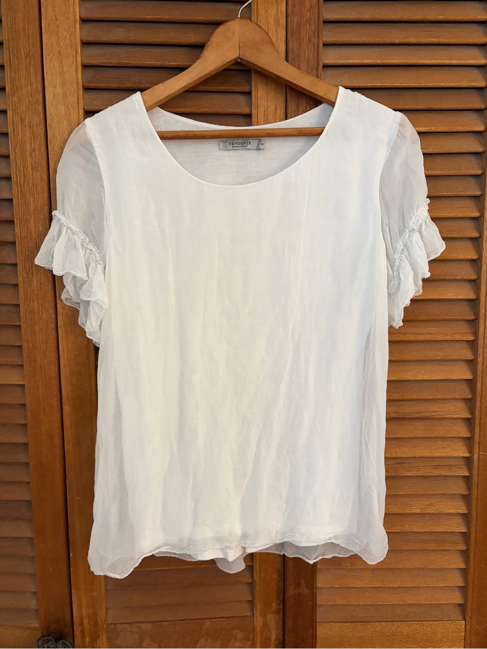 Tendenze Women's Italian silk White Ruffle Sleeve Blouse size small boho